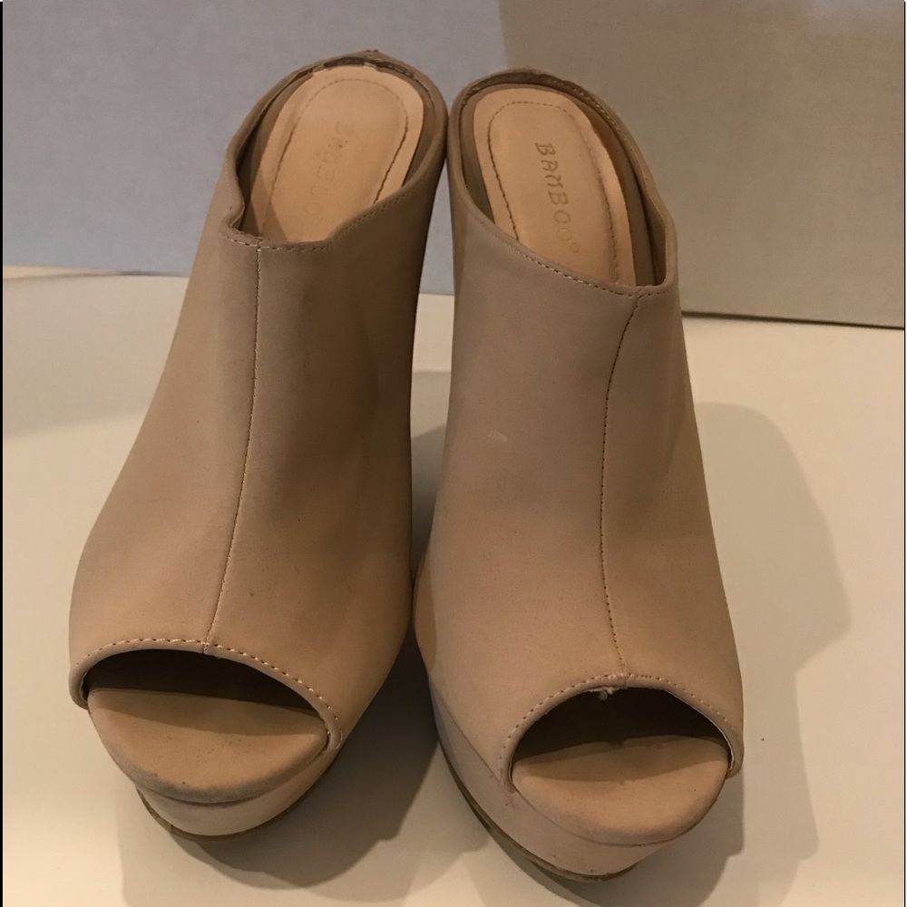 Bamboo Booth Wedge Women’s Size 10